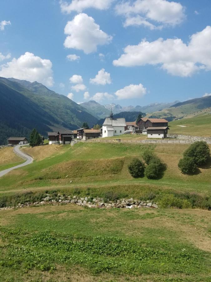 Tgesa Felici Apartman Sedrun Kültér fotó